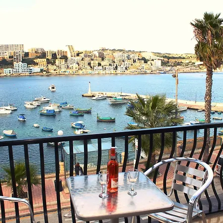 Apartmán Harbour Lights Seafront 2 Bedroom With Panoramic Sea Views - By Getawaysmalta