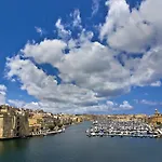 Harbour Lights Seafront 2 Bedroom With Panoramic Sea Views - By Getawaysmalta * St. Paul's Bay