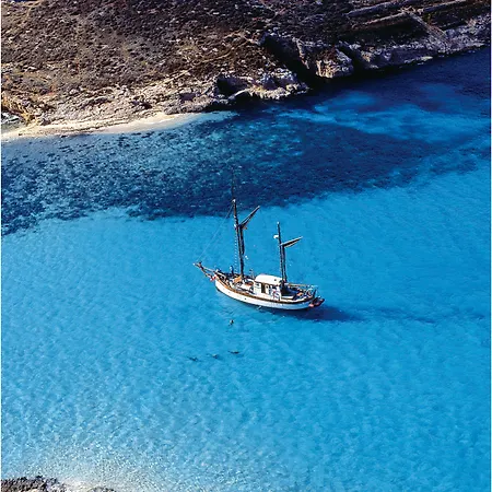 Apartamento Harbour Lights Seafront 2 Bedroom With Panoramic Sea Views - By Getawaysmalta *