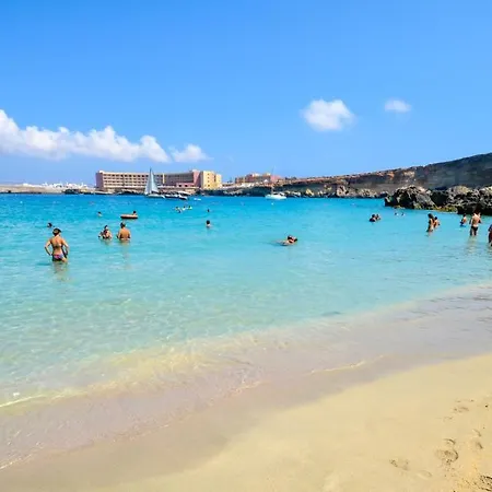 Harbour Lights Seafront Apartments With Panoramic Sea Views - By Getawaysmalta Apartman
