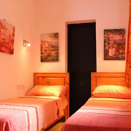 Harbour Lights Seafront Apartments With Panoramic Sea Views - By Getawaysmalta Apartman *
