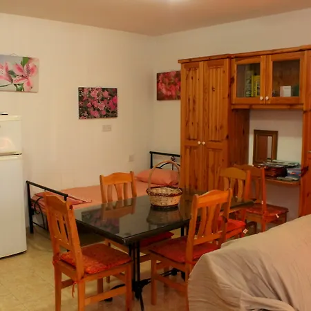 Harbour Lights Seafront 2 Bedroom Apartments With Panoramic Sea Views - By Getawaysmalta * St. Paul's Bay