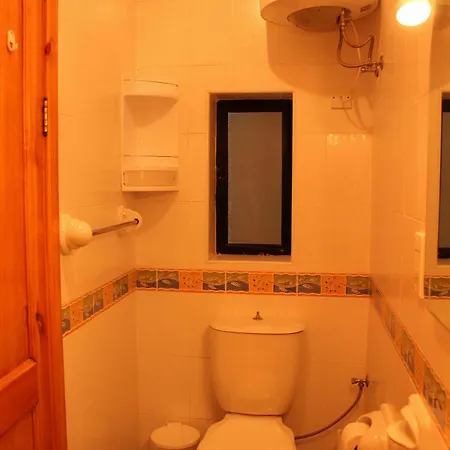Harbour Lights Seafront Apartments With Panoramic Sea Views - By Getawaysmalta Apartman