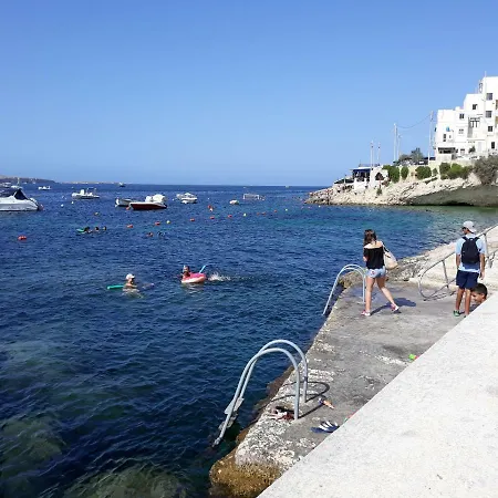 Harbour Lights Seafront Apartments With Panoramic Sea Views - By Getawaysmalta Apartman San Pawl il-Baħar