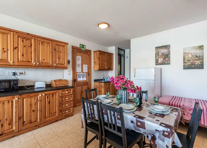 Apartament Harbour Lights Seafront 2 Bedroom With Panoramic Sea Views - By Getawaysmalta St. Paul's Bay