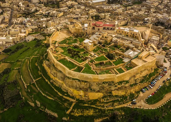 Harbour Lights Seafront 2 Bedroom With Panoramic Sea Views - By Getawaysmalta St. Paul's Bay