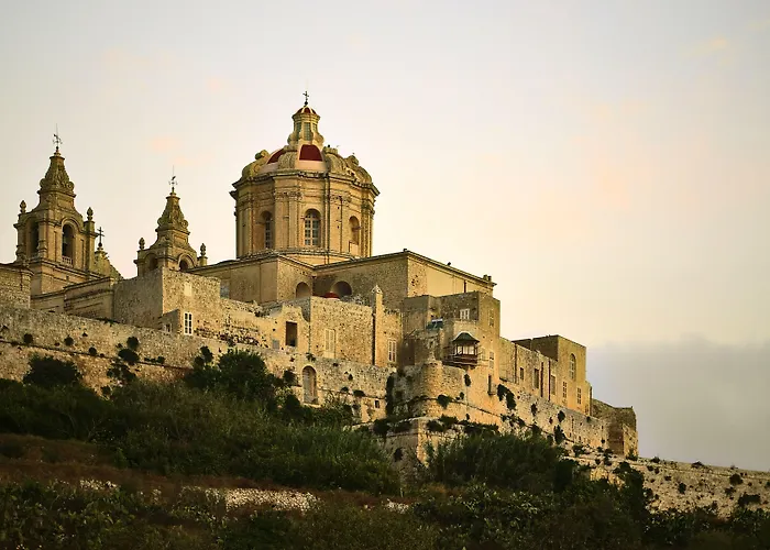 Harbour Lights Seafront 2 Bedroom With Panoramic Sea Views - By Getawaysmalta