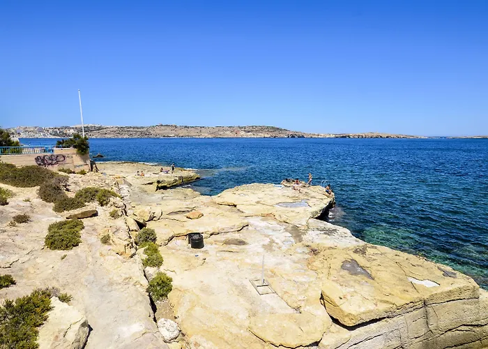 Harbour Lights Seafront 2 Bedroom With Panoramic Sea Views - By Getawaysmalta *