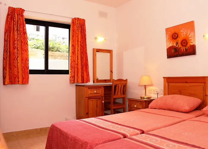 Harbour Lights Seafront 2 Bedroom With Panoramic Sea Views - By Getawaysmalta Apartament